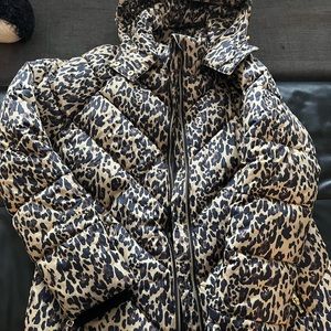 Leopard Print Puffer Jacket, size M